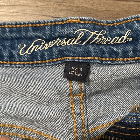 Jean shorts size 8/29 - Picture 2 of 5